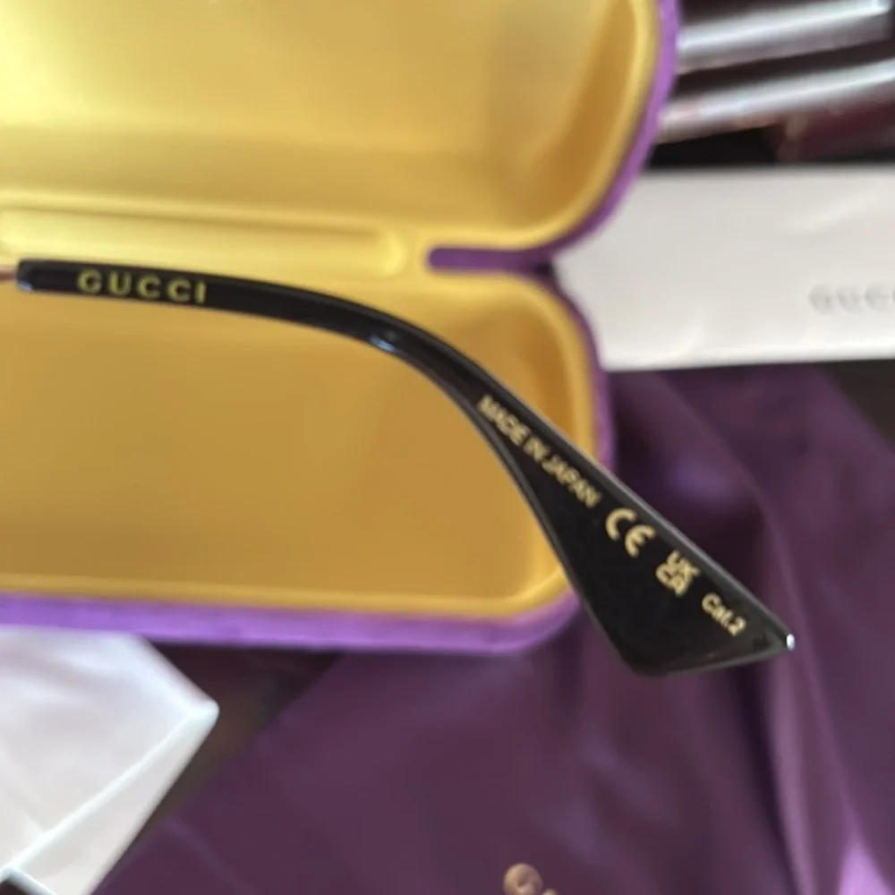 Gucci Black Gold Sunglasses with Gradient Lenses Gg0606sk butterfly authentic!